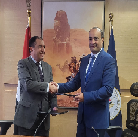 الأعلى للآثار ومصلحة الضرائب يوقعان بروتوكول تعاون لتحصيل مستحقات الدولة